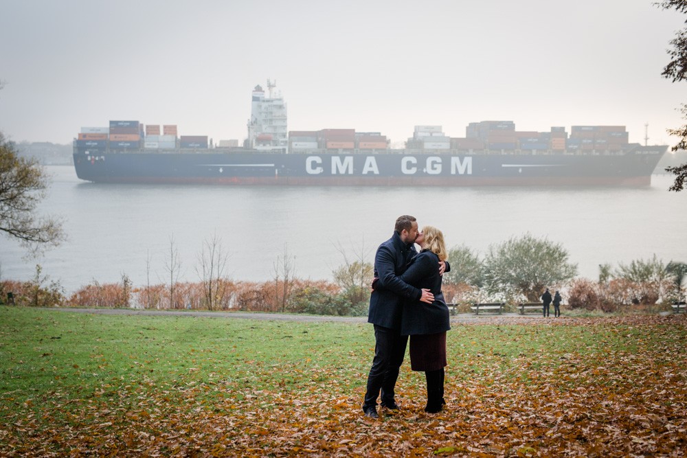 Herbst-Paarshooting am Elbstrand